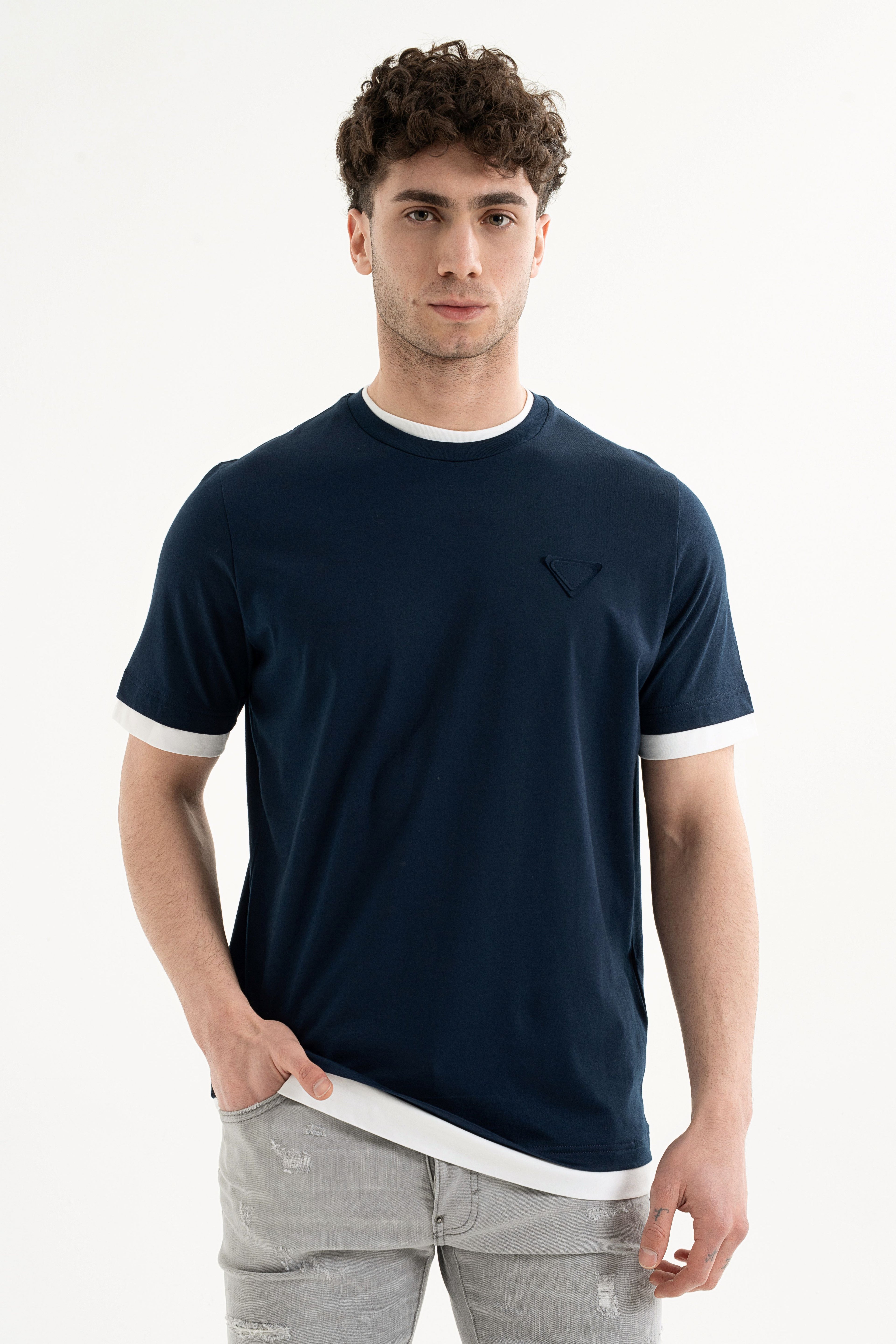 Prada  kontrast katmanlı t_shırt No:1055